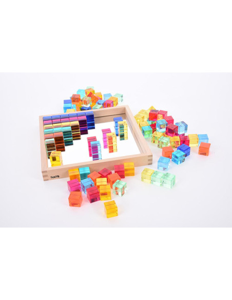 CUBI TRASPARENTI E CONTENITORE A SPECCHIO