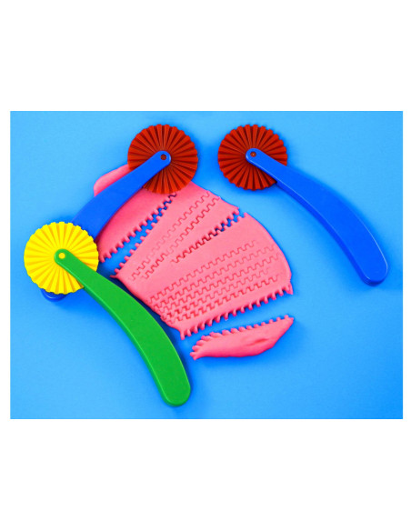 TAGLIAPASTA ONDULATO PZ.3 CM.18X6